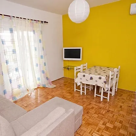 Apartament With A Parking Space Tribunj, Vodice - 4201